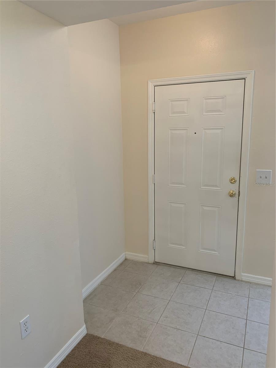 Image 3 of 22 For 6017 Portsdale Place 102