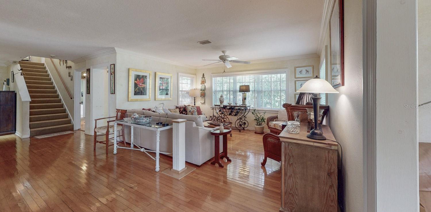 Image 11 of 98 For 1417 Beach Drive Ne