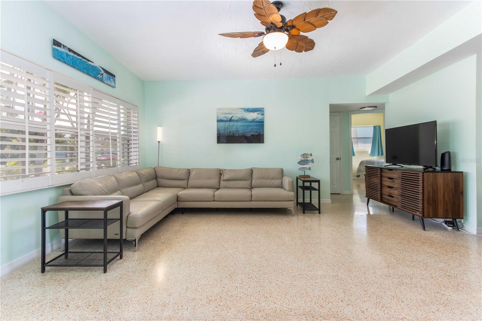 Image 14 of 65 For 112 7th Street