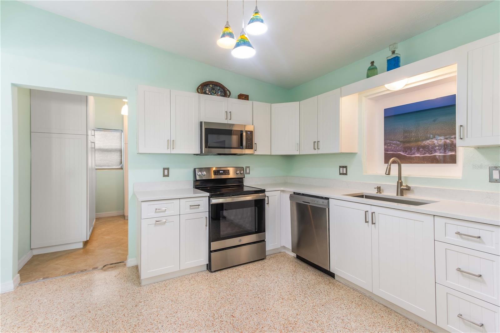 Image 17 of 65 For 112 7th Street