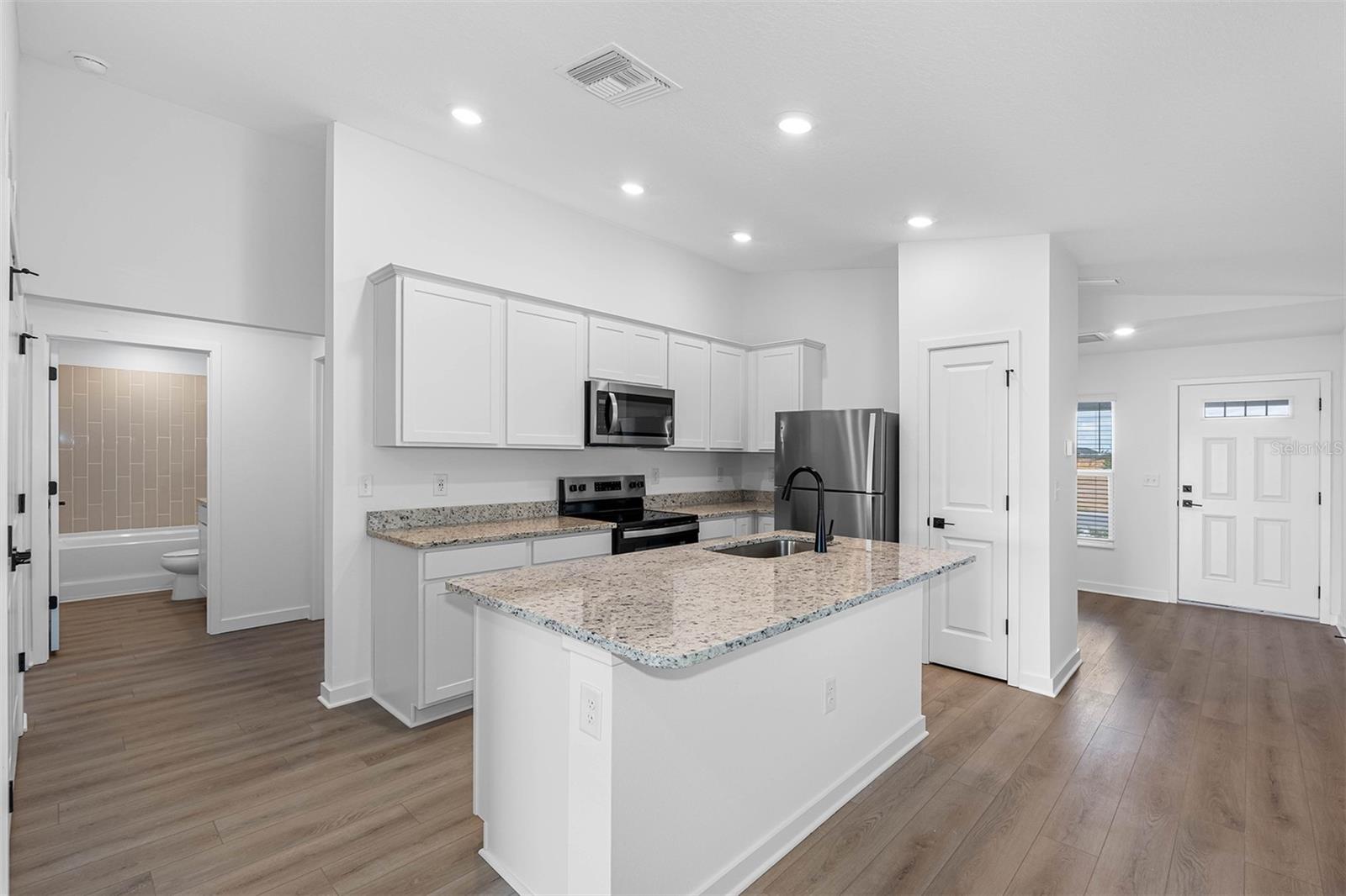 Listing photo id 0 for 10405 Timbercrest Road