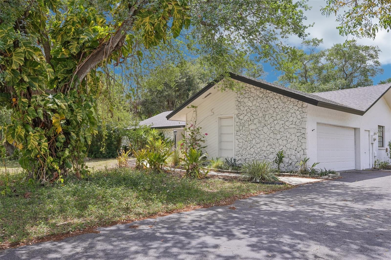 Image 4 of 97 For 155 Old Tamiami Trail