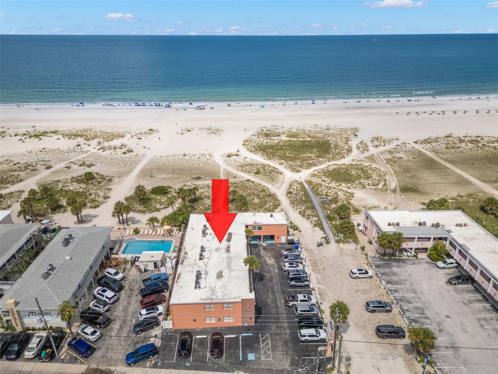 Image 28 of 35 For 10280 Gulf Boulevard 12