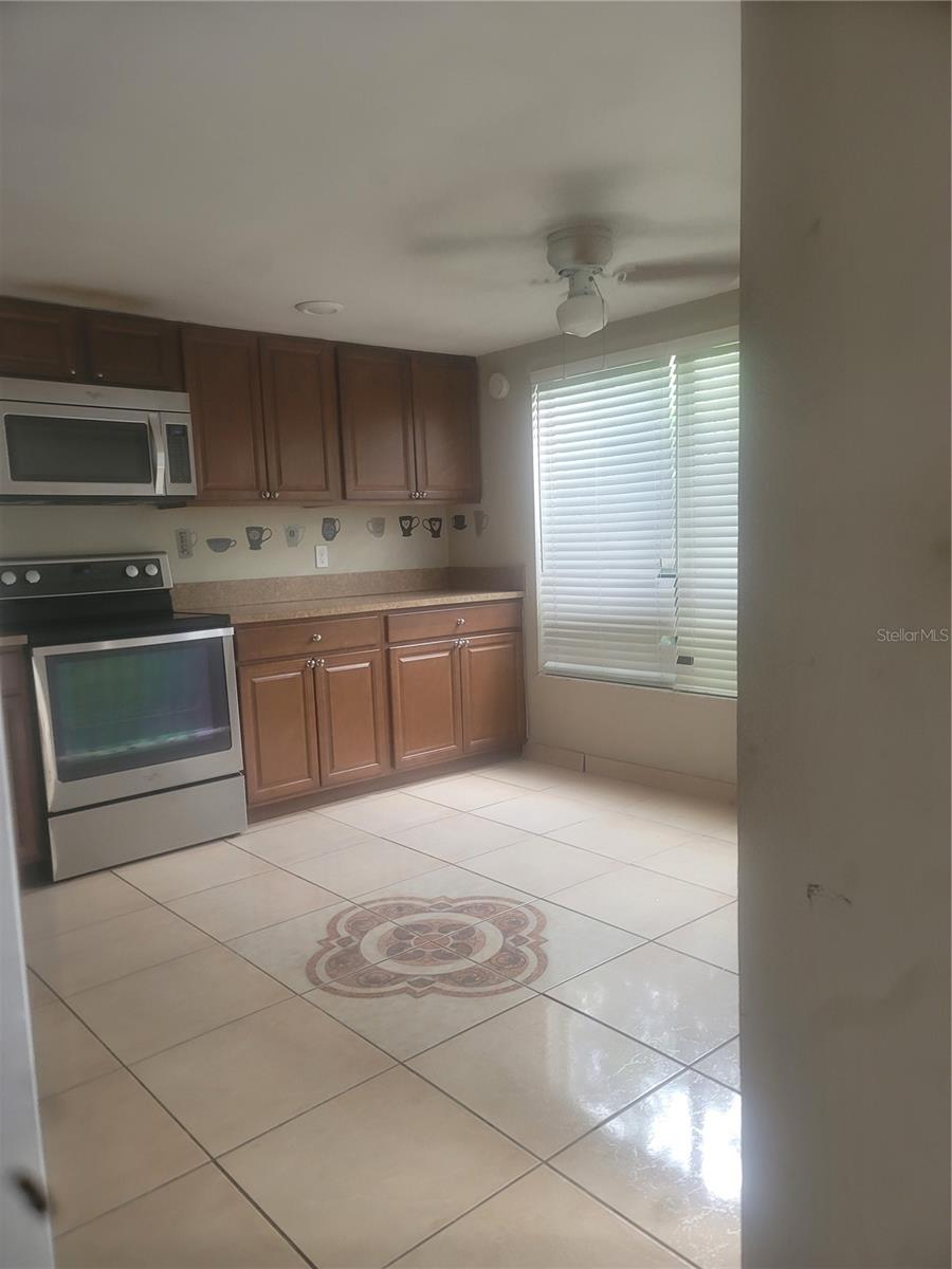 Image 14 of 49 For 5125 Puritan Circle 1103
