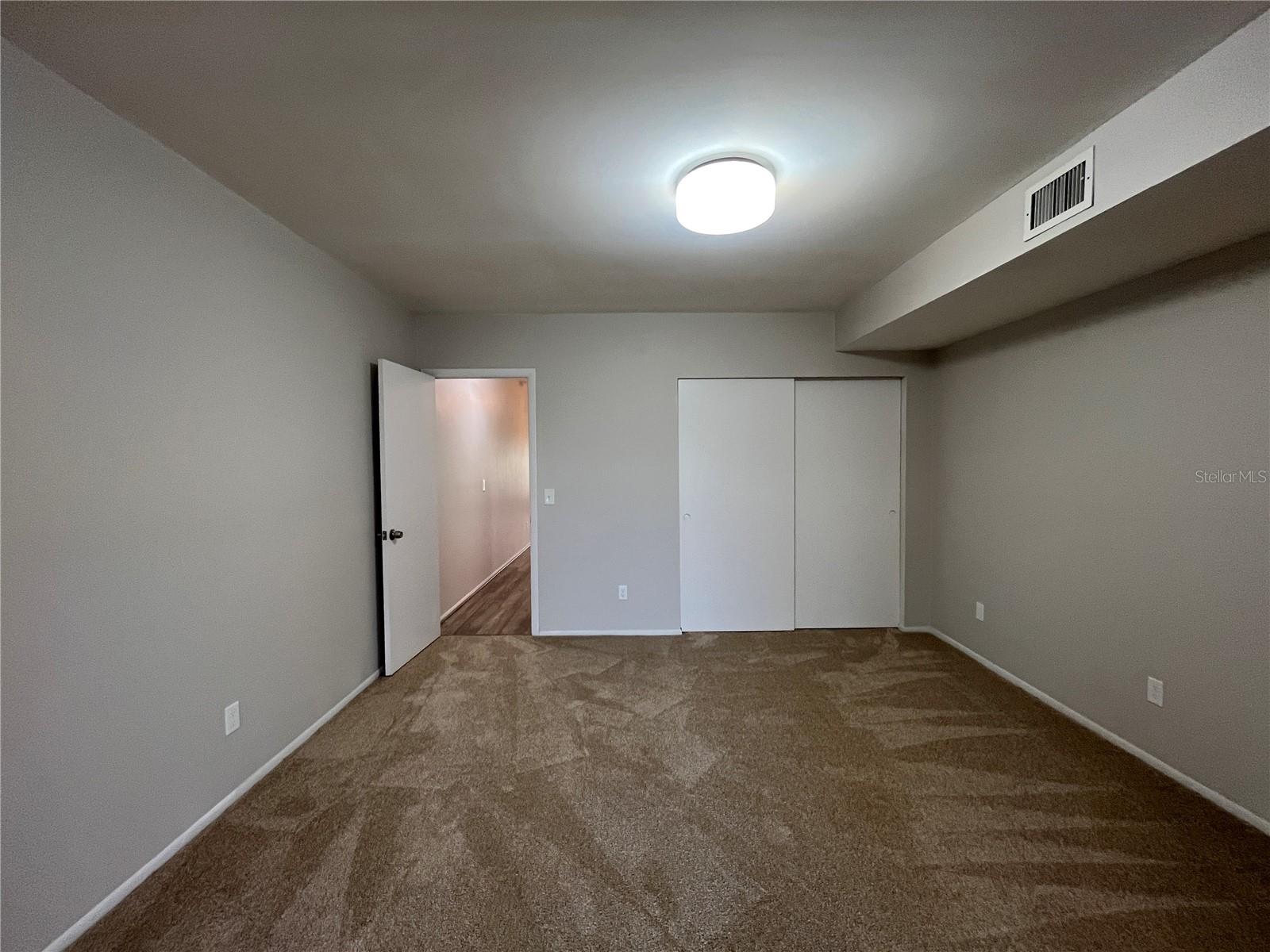 Image 24 of 48 For 2400 Franciscan Drive 28