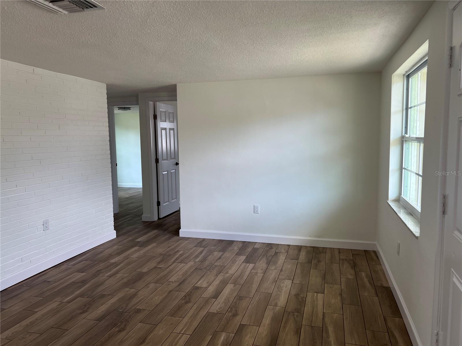 Image 3 of 20 For 7315 Brentwood Drive