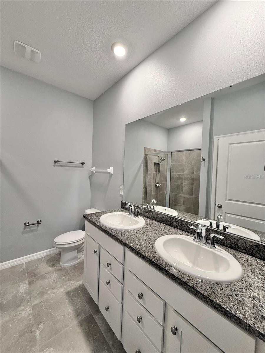 Image 25 of 42 For 7620 Stonebrook Circle