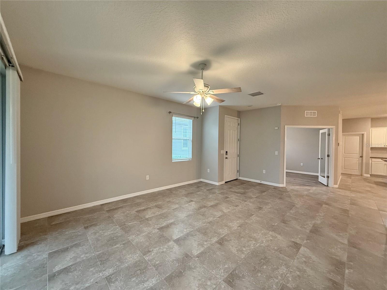 Image 5 of 42 For 7620 Stonebrook Circle