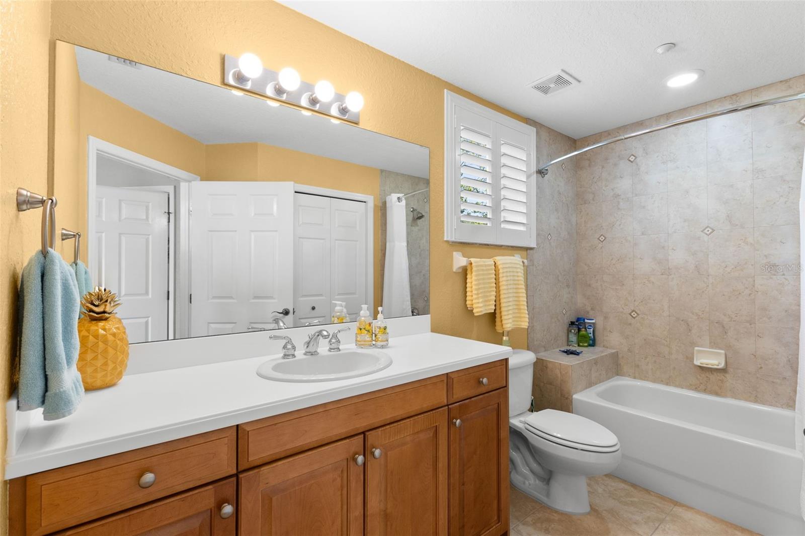 Image 30 of 41 For 3805 Gulf Boulevard 401