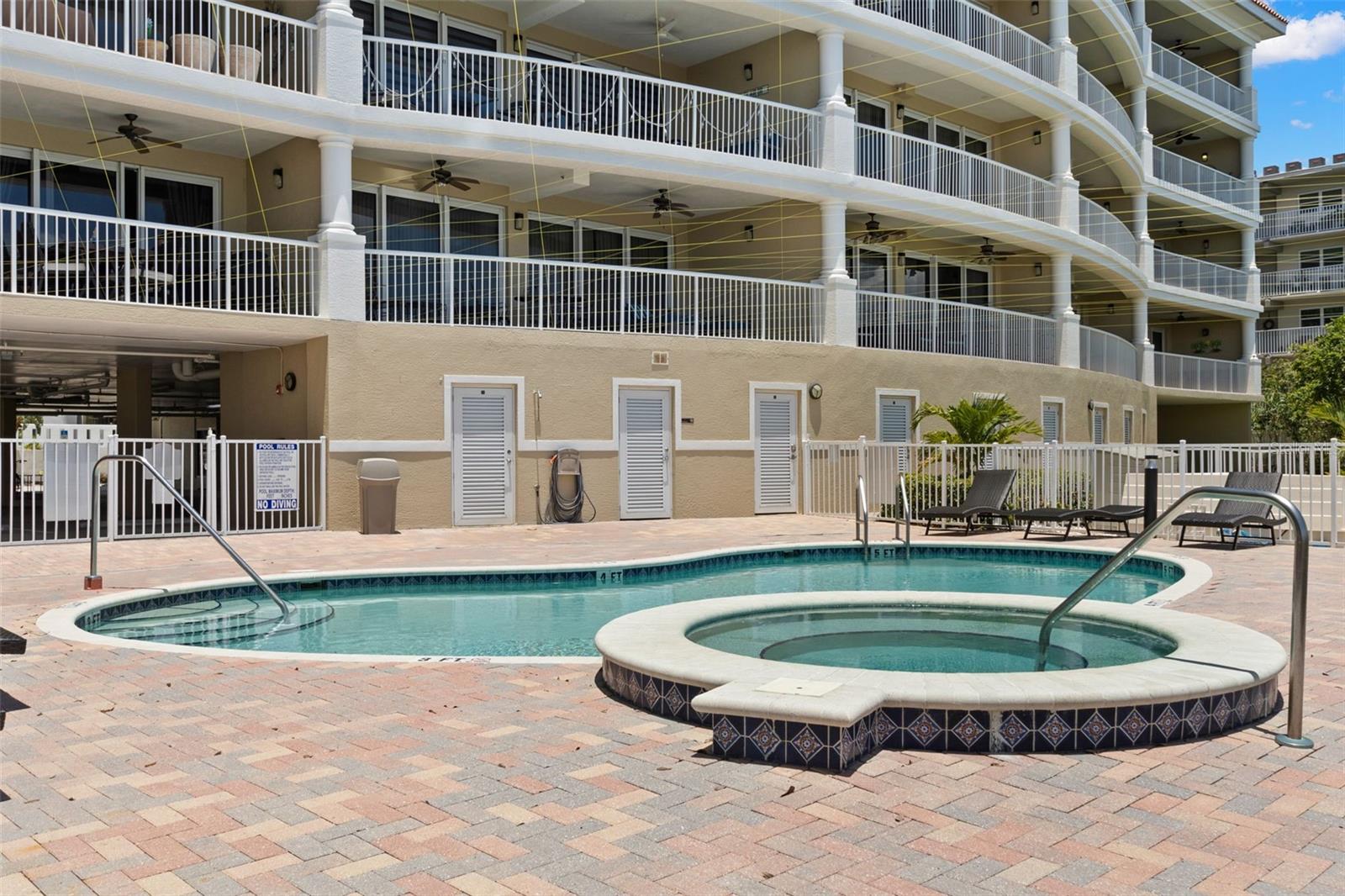 Image 36 of 41 For 3805 Gulf Boulevard 401