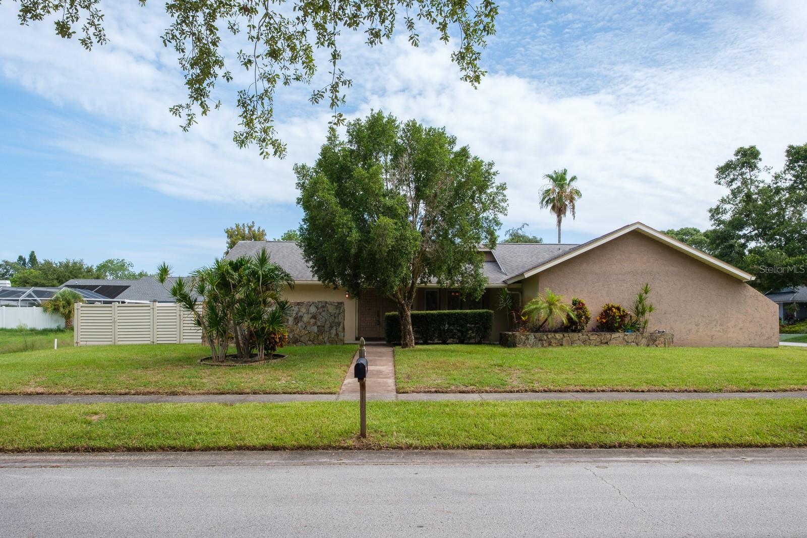 Details for 2421 Eagle Chase Drive, PALM HARBOR, FL 34683