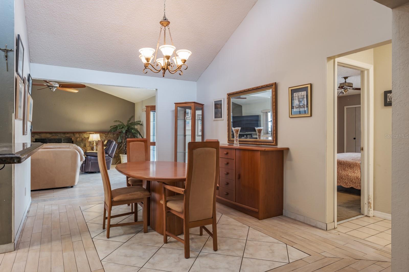 Image 13 of 63 For 2421 Eagle Chase Drive