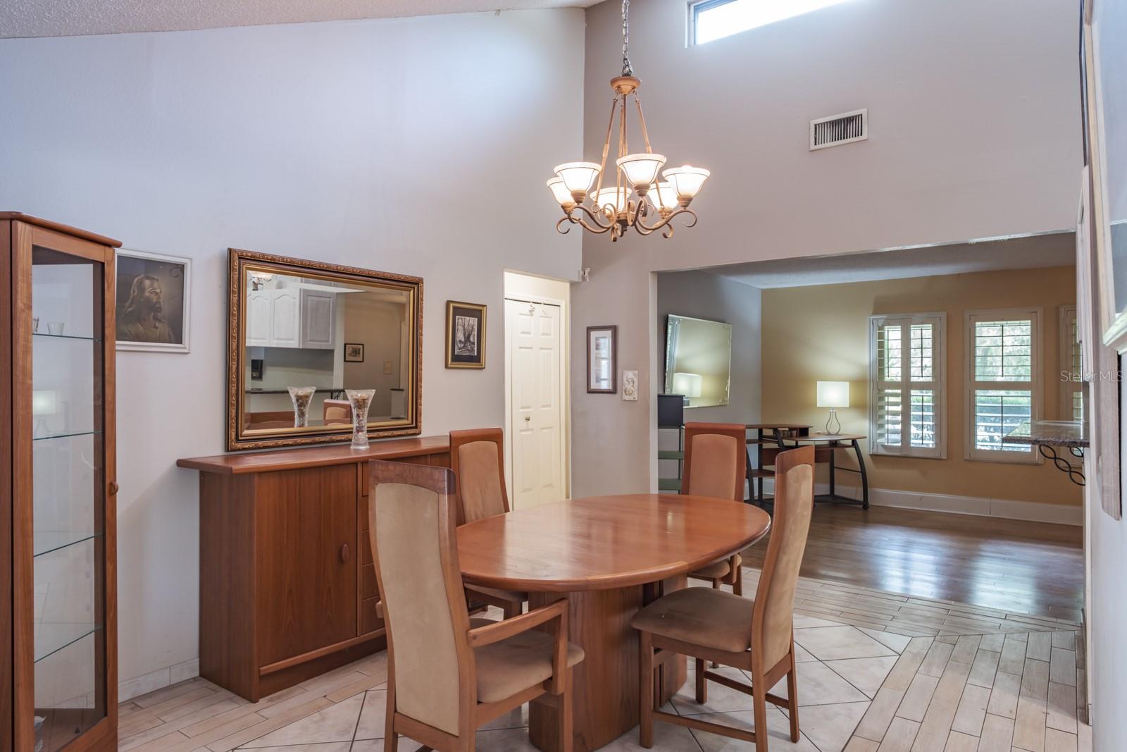 Image 15 of 63 For 2421 Eagle Chase Drive