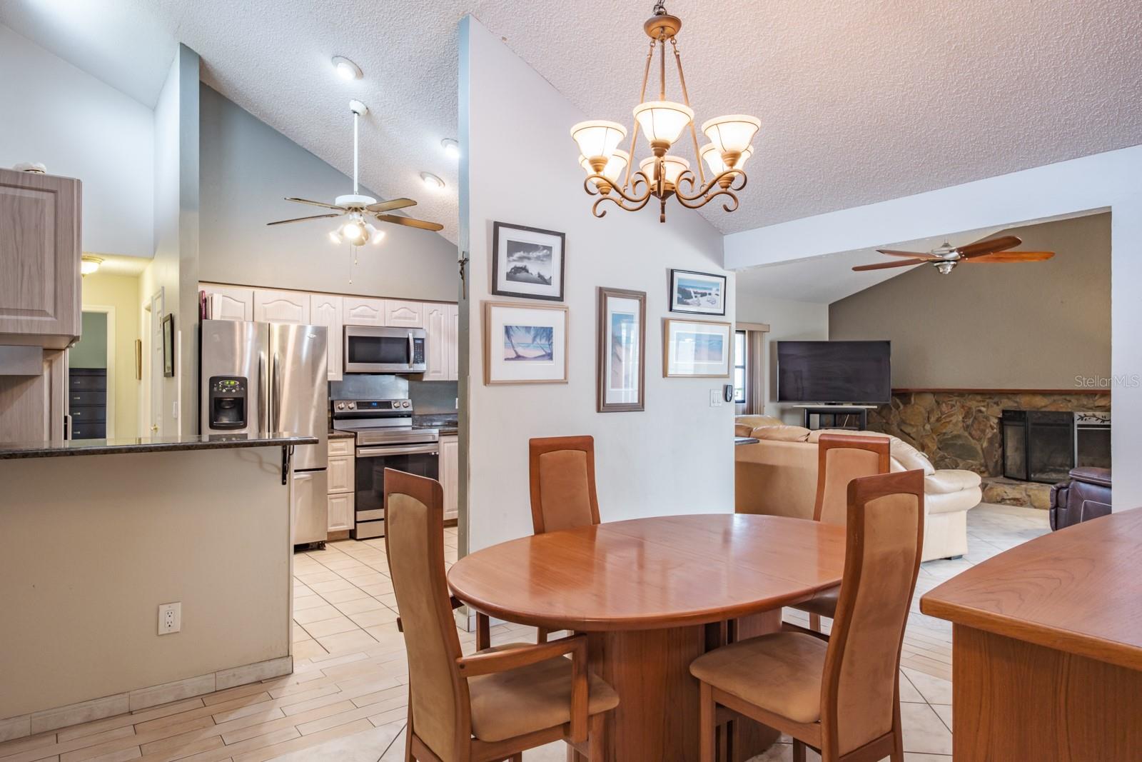 Image 17 of 63 For 2421 Eagle Chase Drive