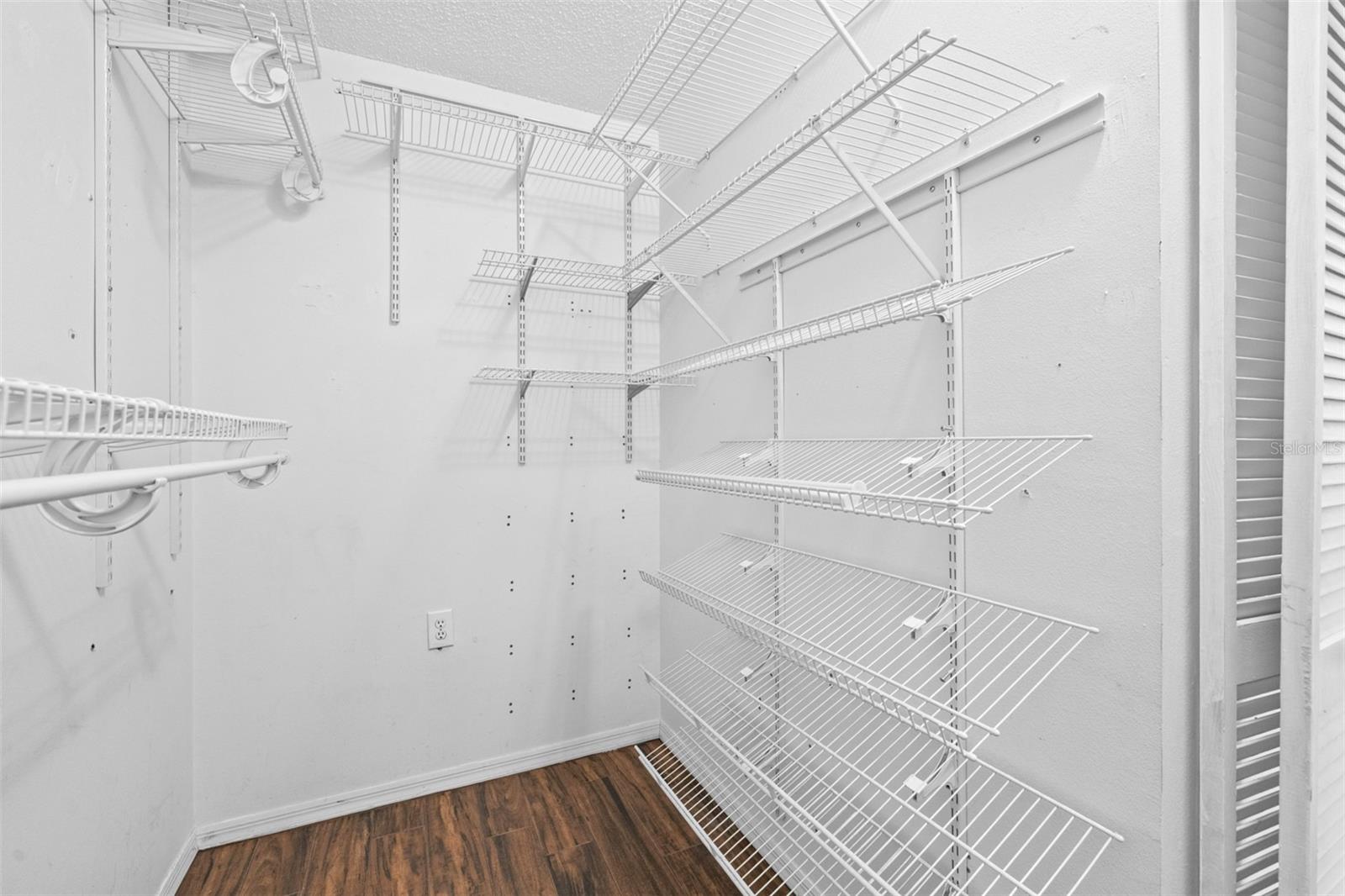 Image 11 of 54 For 1324 Gangplank Drive