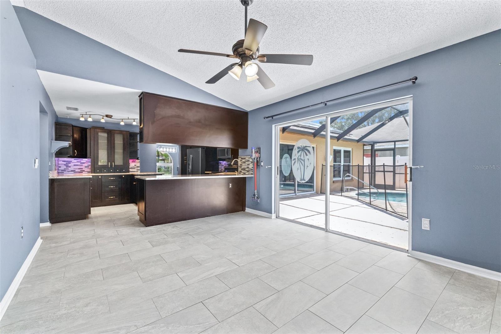Image 22 of 54 For 1324 Gangplank Drive