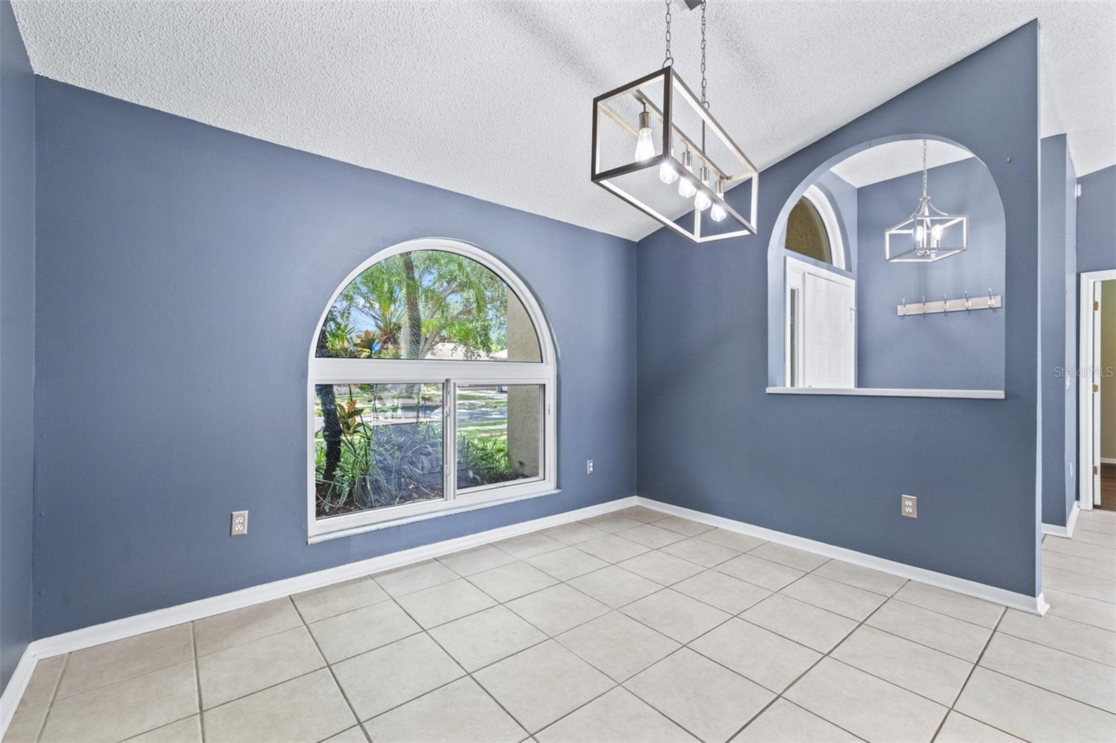 Image 7 of 54 For 1324 Gangplank Drive