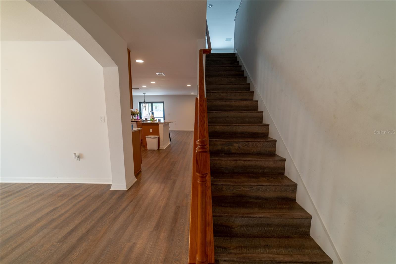 Image 3 of 12 For 1708 Abbey Trace Drive