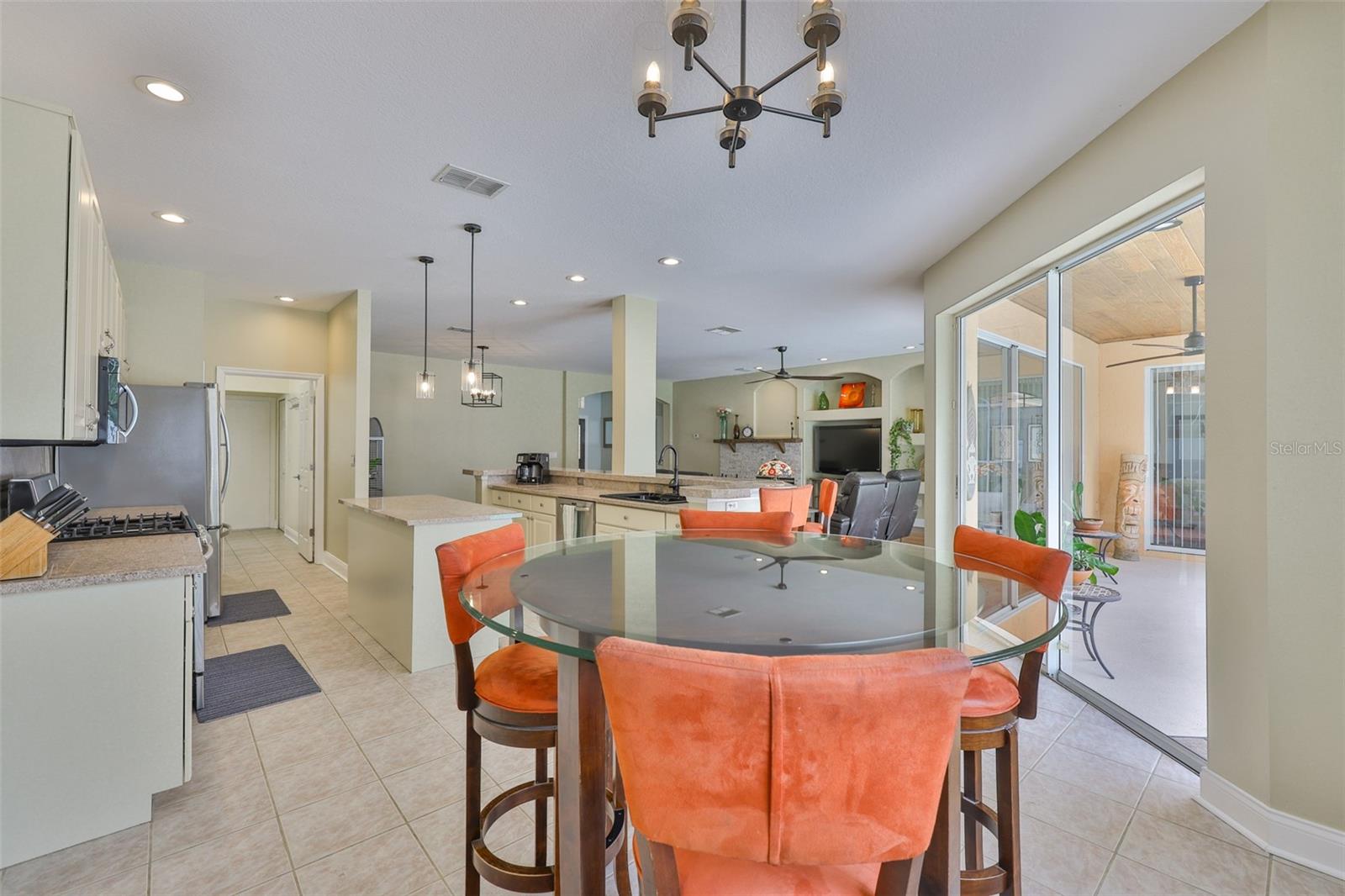 Image 16 of 71 For 12305 Freesia Court