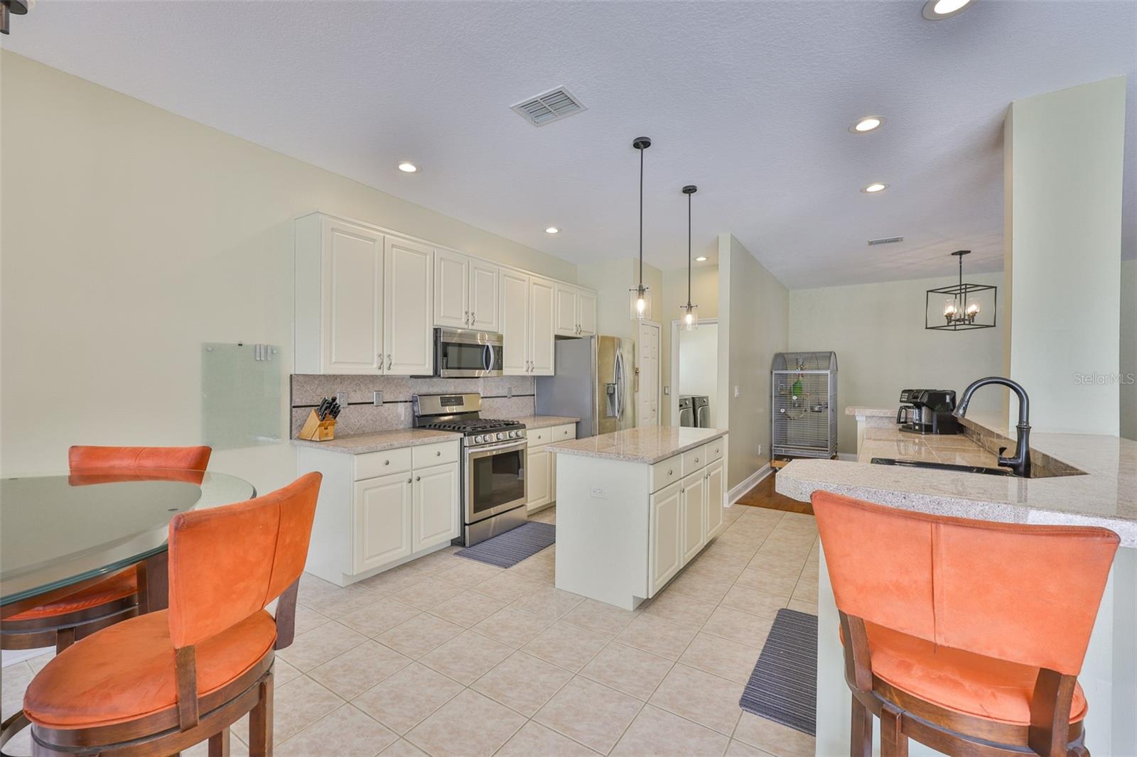 Image 19 of 71 For 12305 Freesia Court