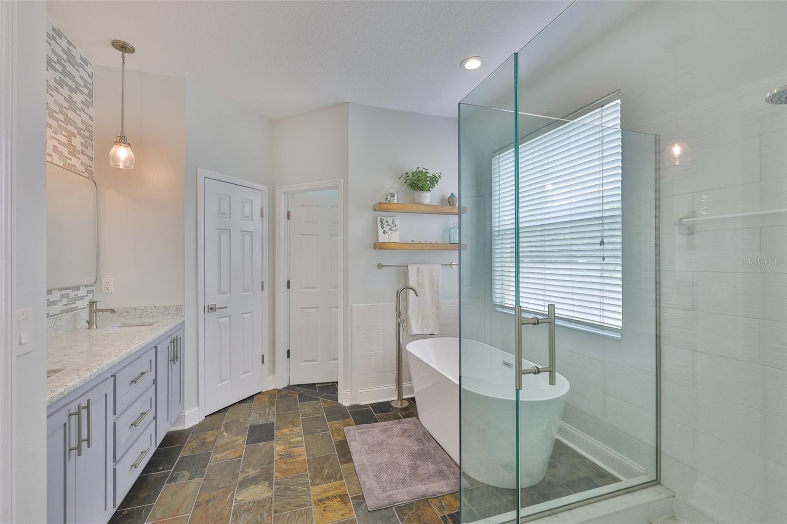 Image 30 of 71 For 12305 Freesia Court