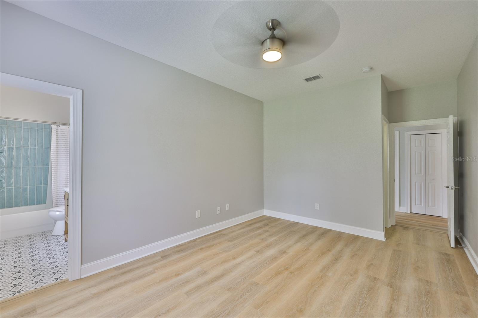 Image 34 of 71 For 12305 Freesia Court