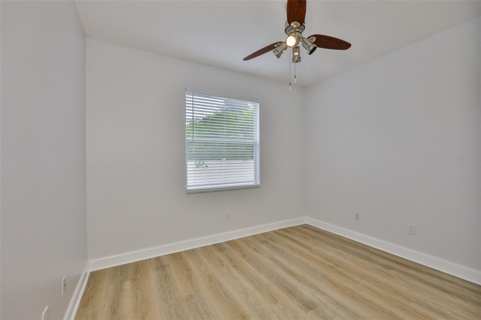 Image 41 of 71 For 12305 Freesia Court