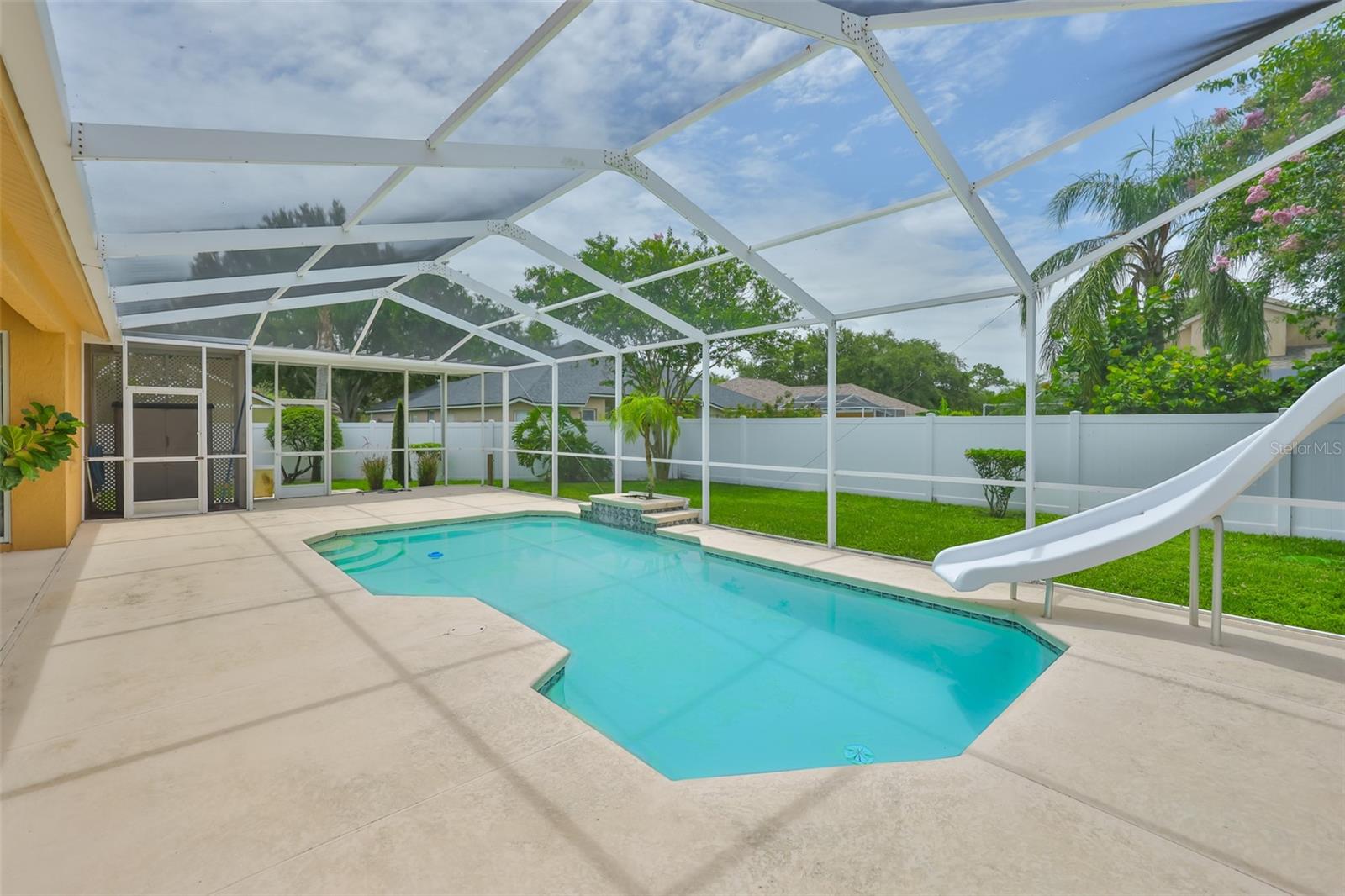 Image 54 of 71 For 12305 Freesia Court