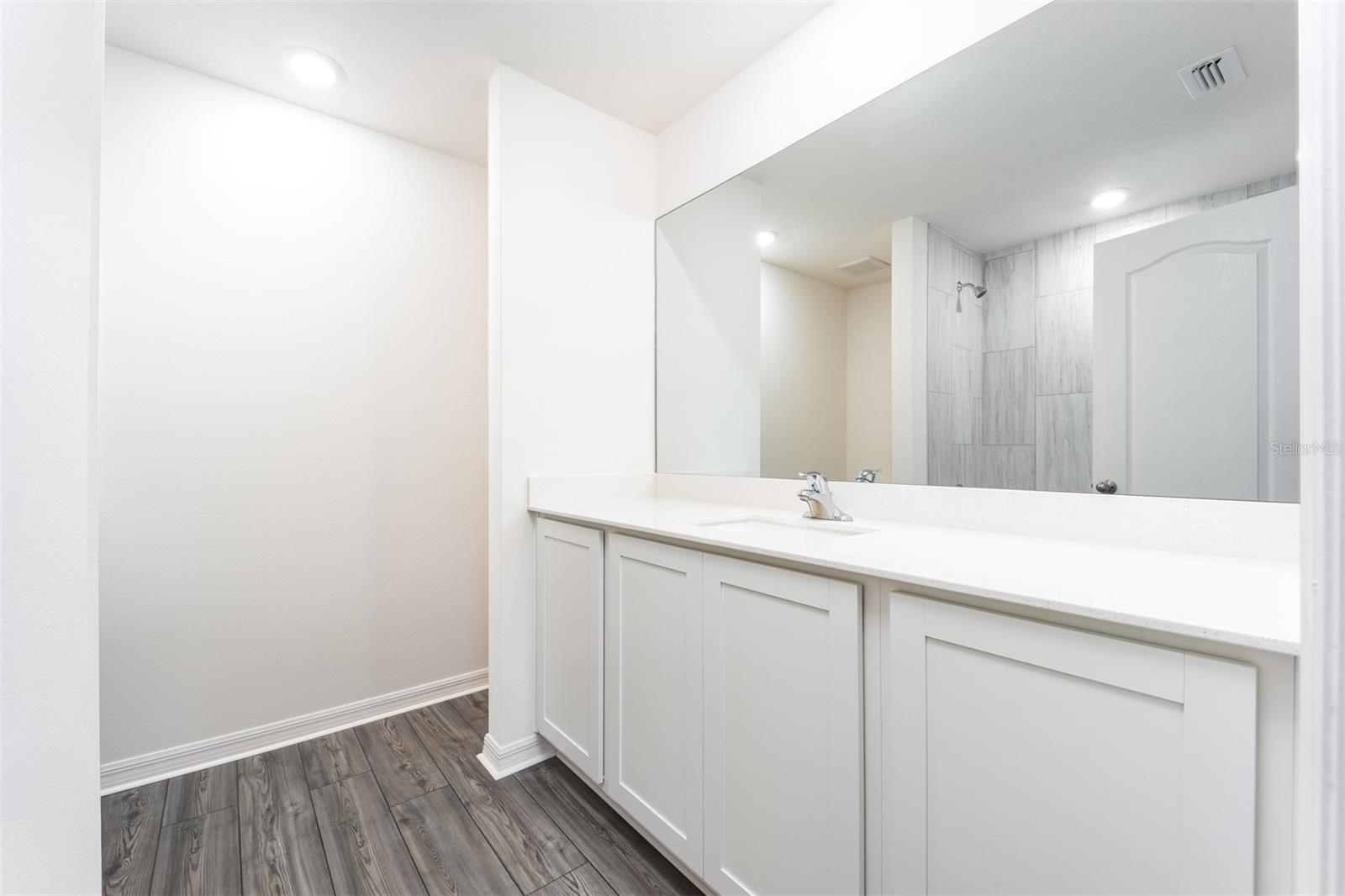 Image 12 of 19 For 3172 Seville Street