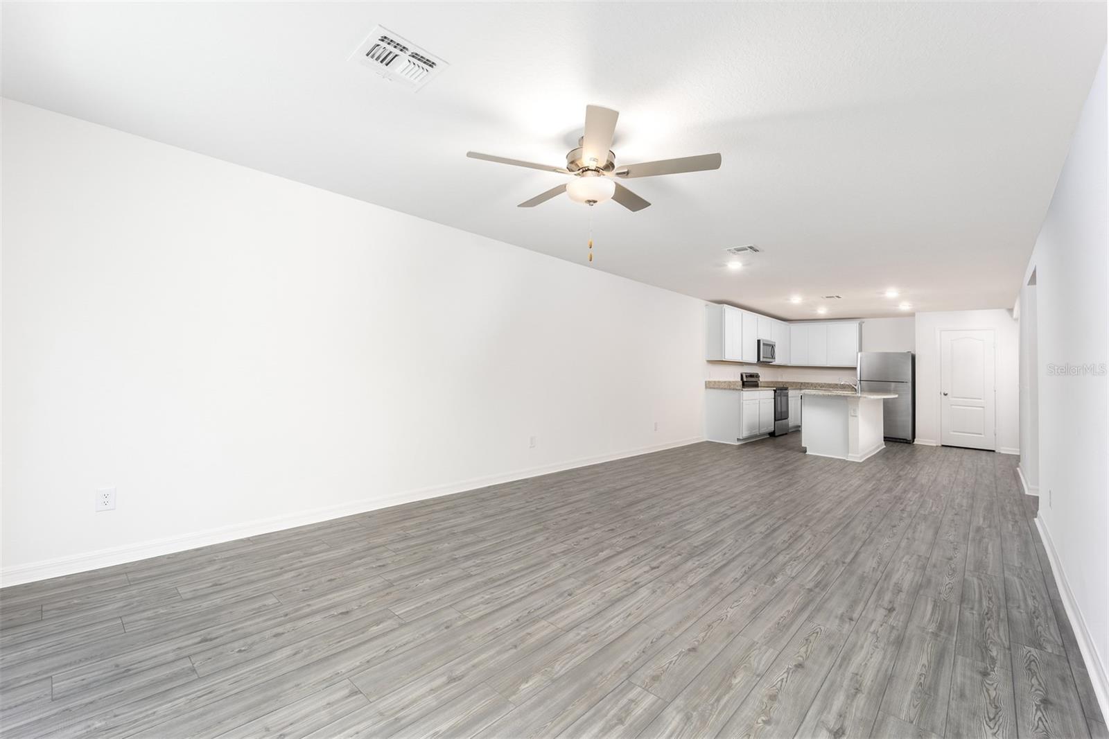 Image 9 of 19 For 3172 Seville Street