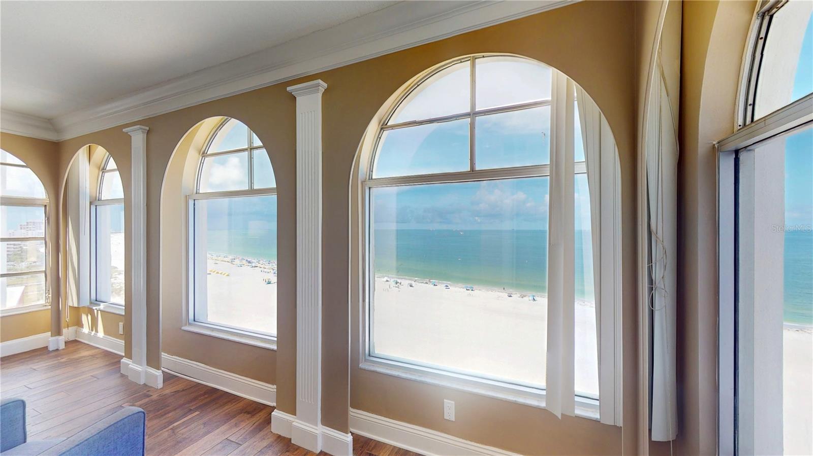 Image 12 of 53 For 4950 Gulf Boulevard 1006