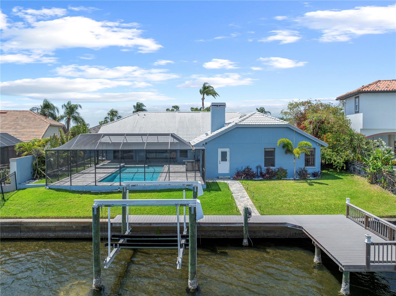 Image 11 of 75 For 5104 Longboat Boulevard