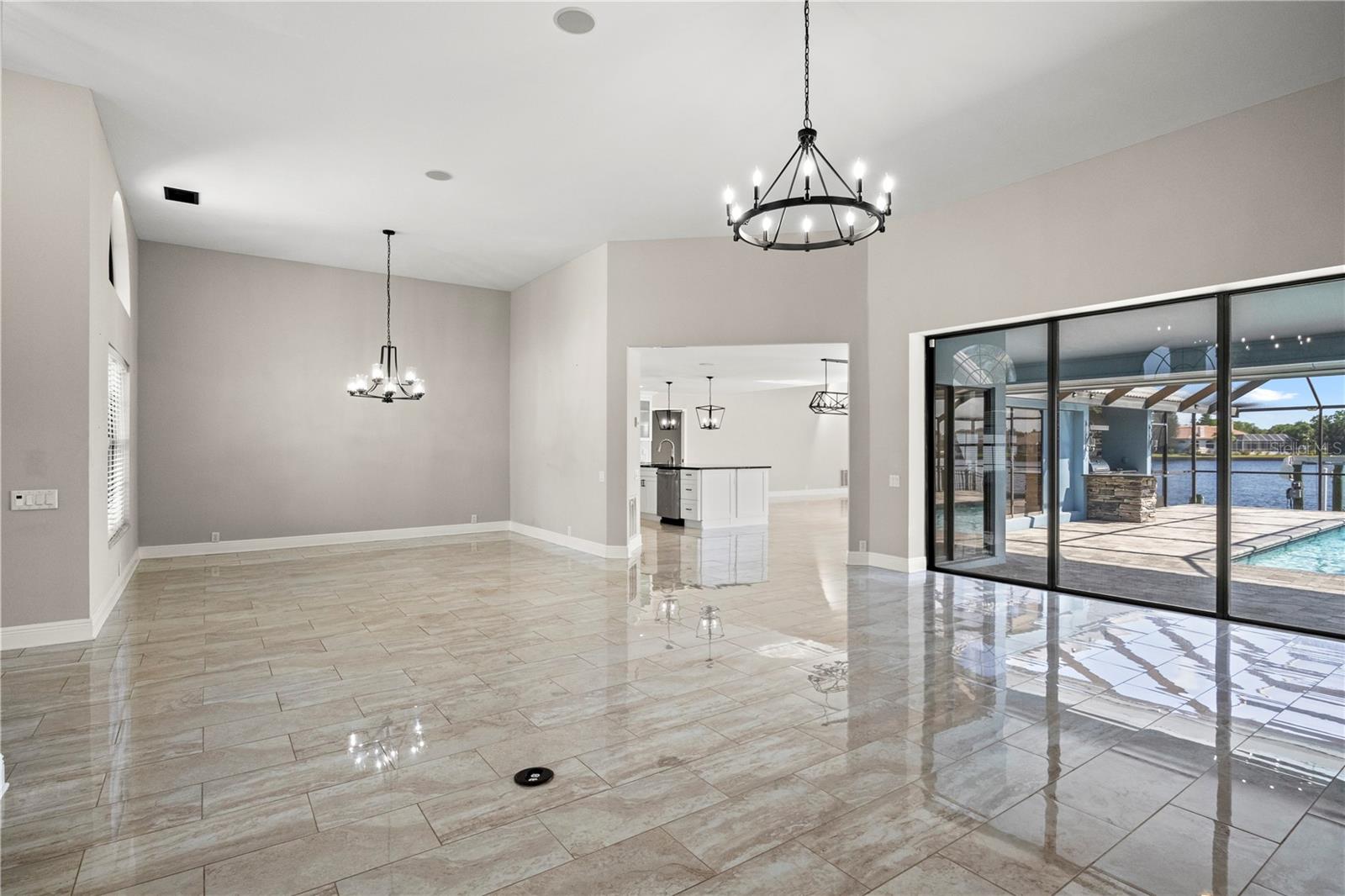 Image 20 of 75 For 5104 Longboat Boulevard