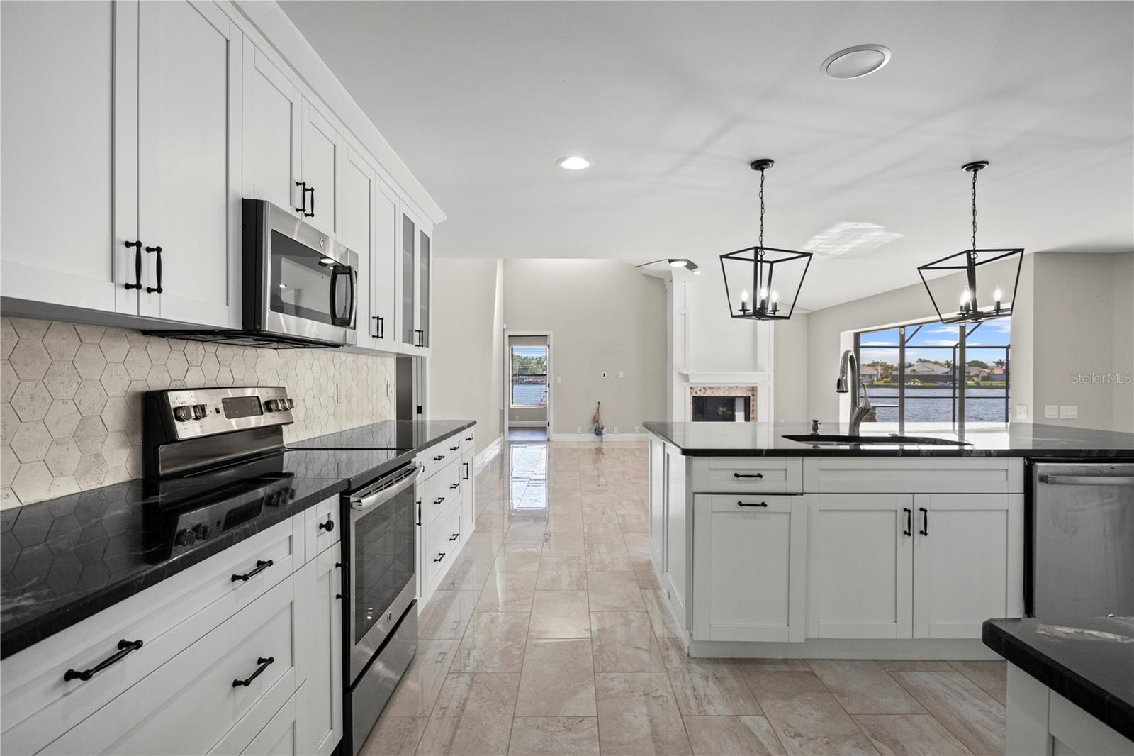 Image 26 of 75 For 5104 Longboat Boulevard