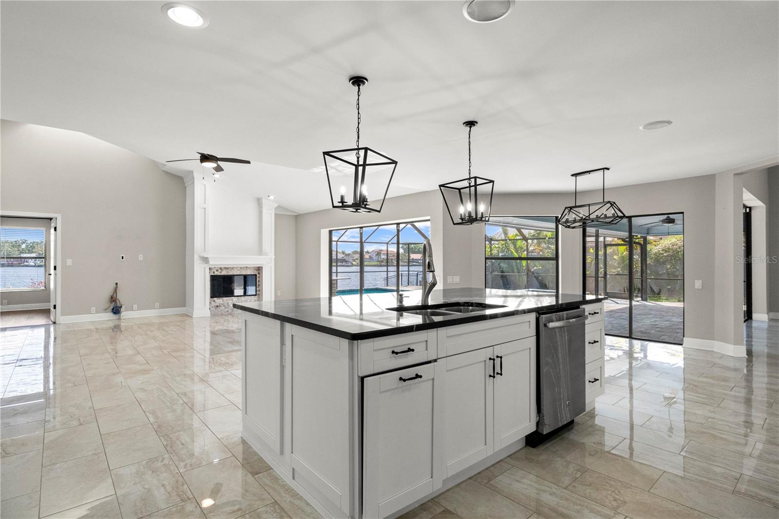 Image 28 of 75 For 5104 Longboat Boulevard