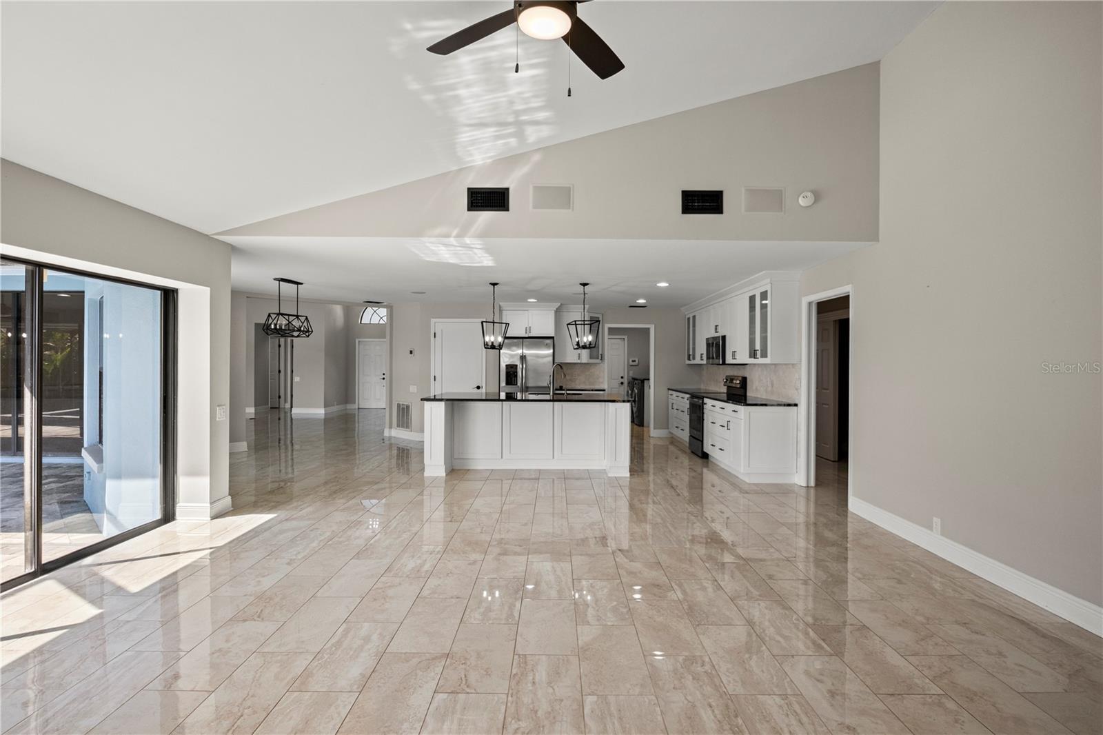 Image 30 of 75 For 5104 Longboat Boulevard