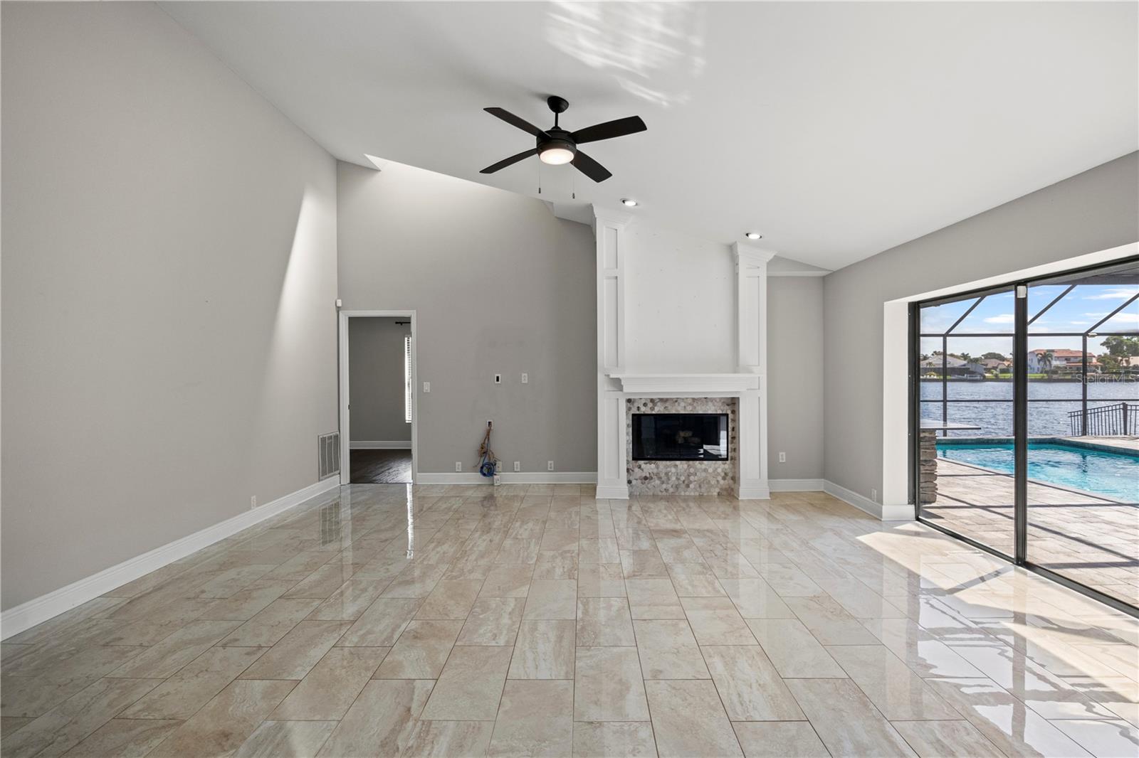Image 31 of 75 For 5104 Longboat Boulevard