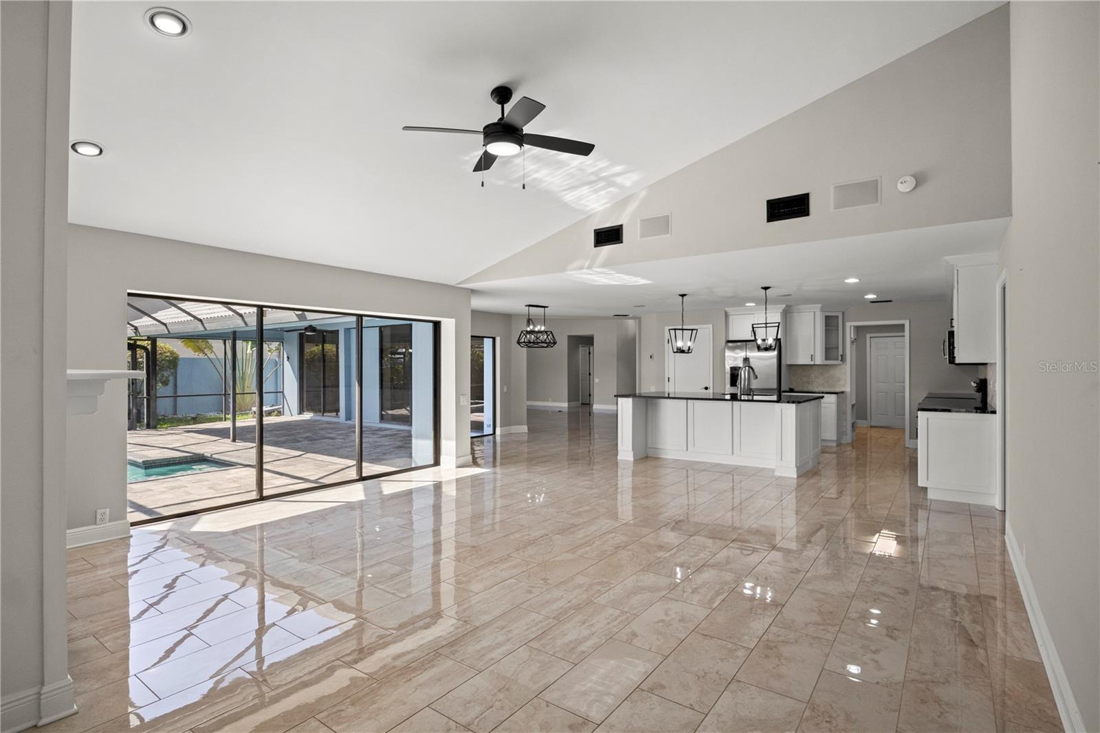 Image 32 of 75 For 5104 Longboat Boulevard
