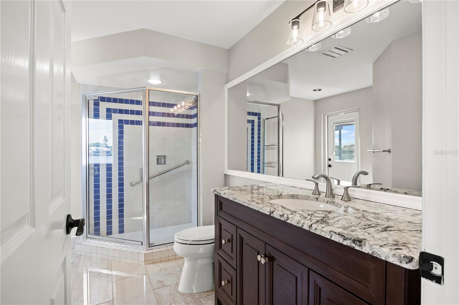 Image 37 of 75 For 5104 Longboat Boulevard