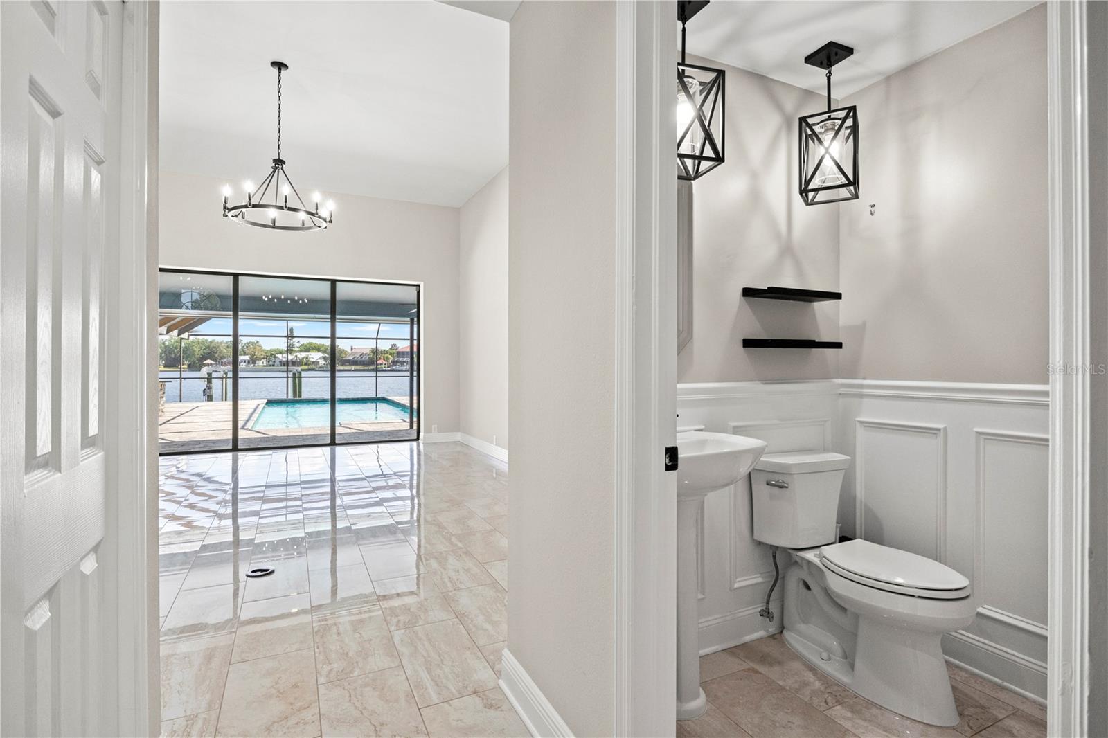 Image 42 of 75 For 5104 Longboat Boulevard