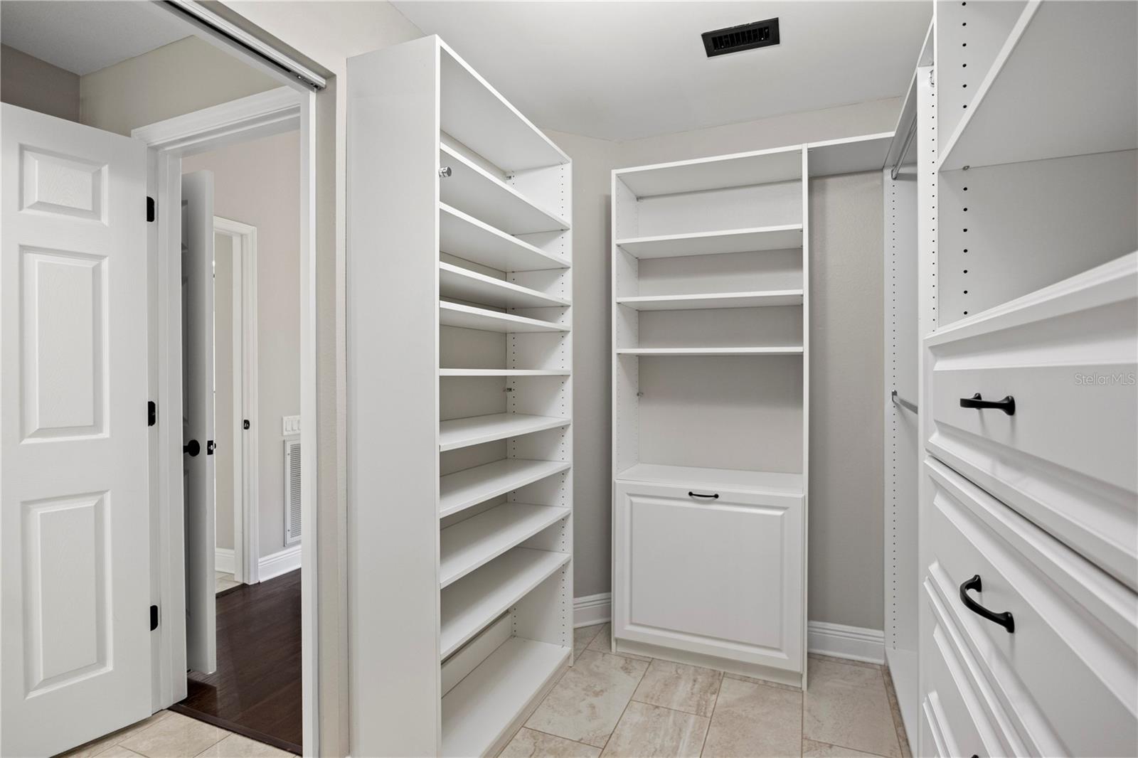 Image 51 of 75 For 5104 Longboat Boulevard