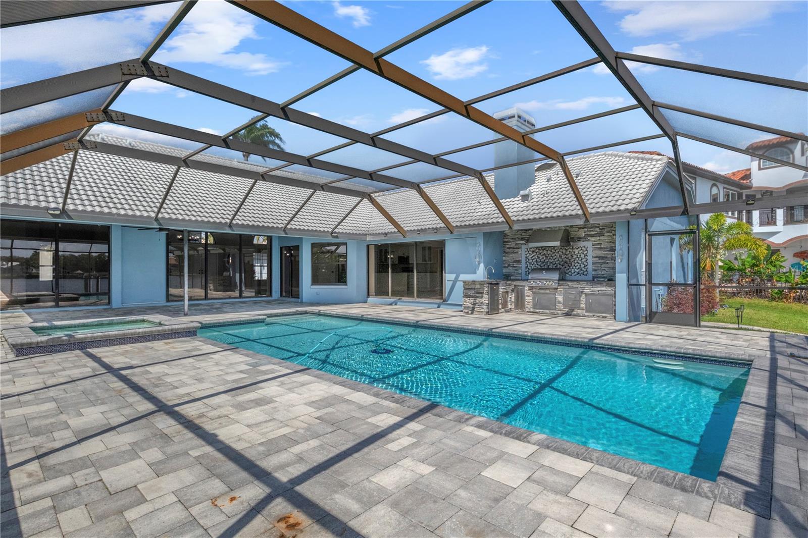 Image 62 of 75 For 5104 Longboat Boulevard