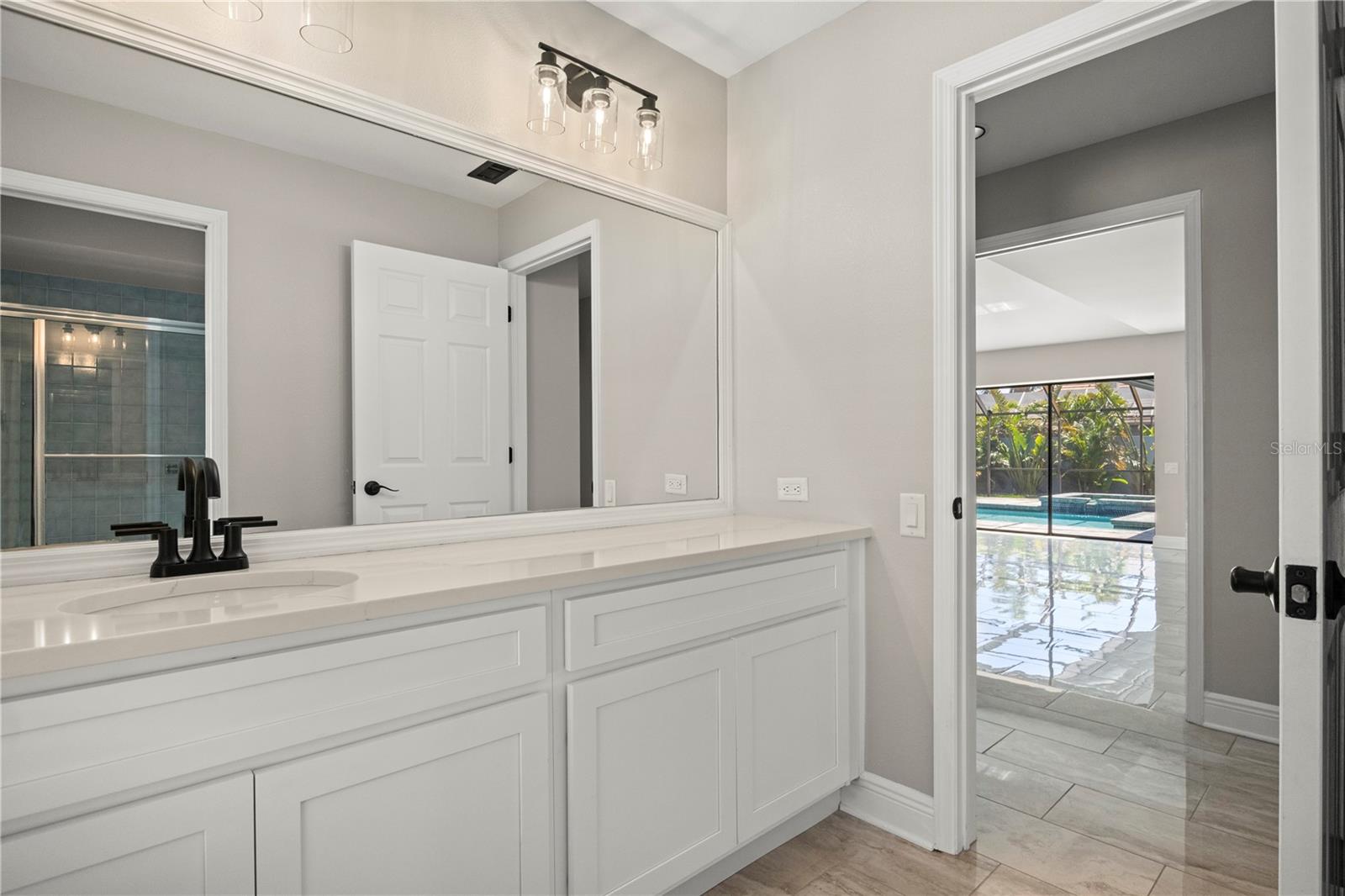 Image 71 of 75 For 5104 Longboat Boulevard