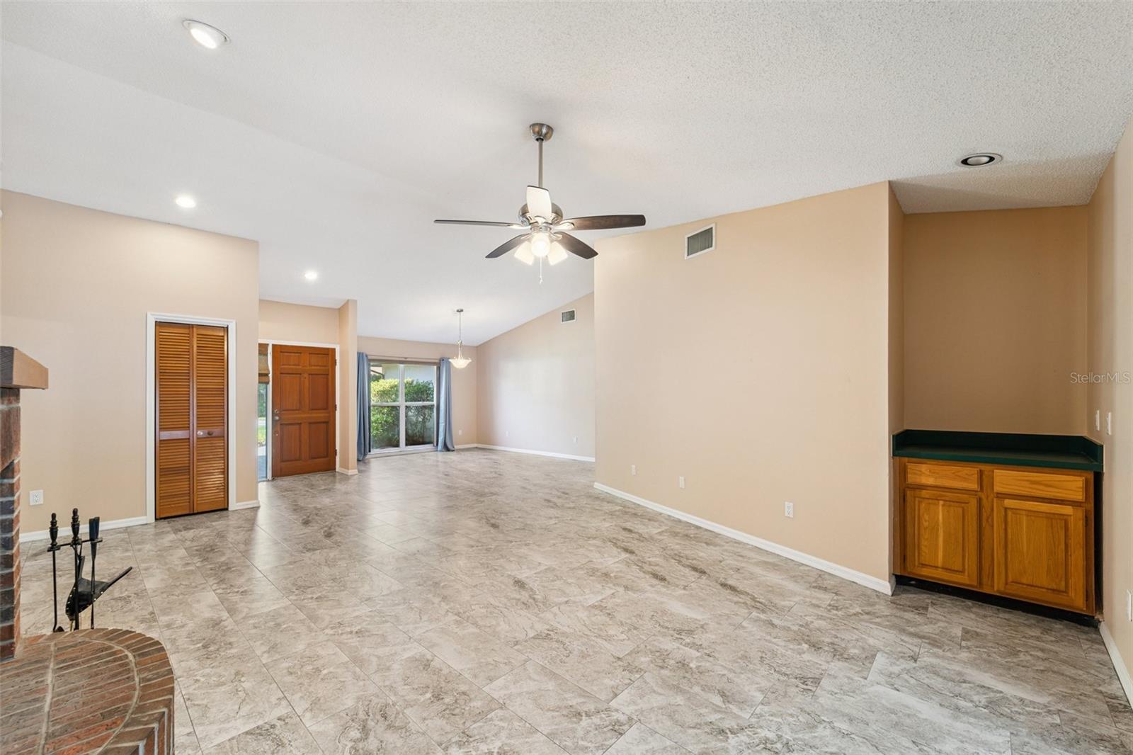 Image 10 of 31 For 16505 Cayman Drive