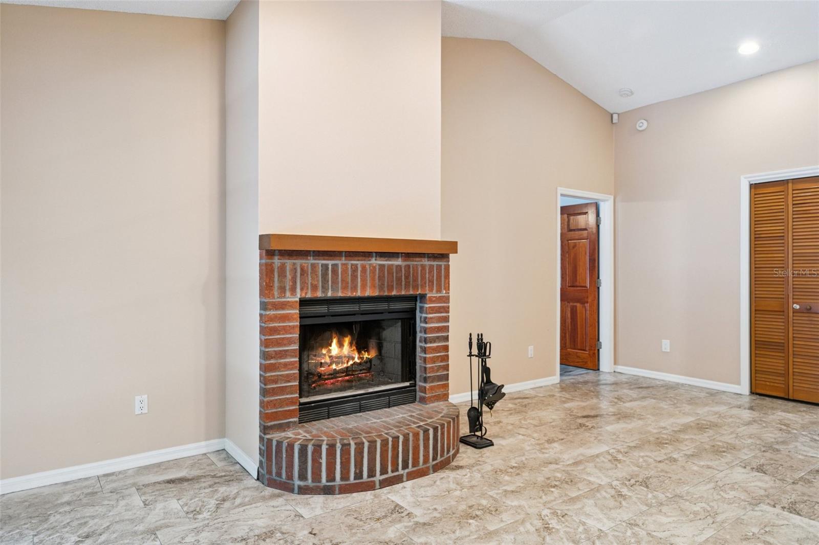 Image 11 of 31 For 16505 Cayman Drive