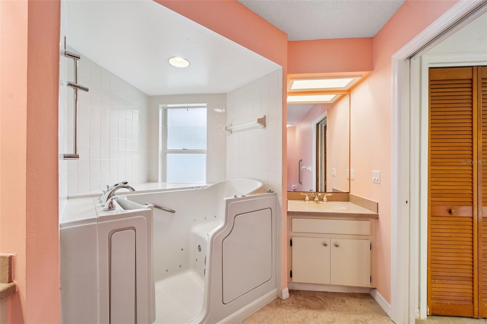 Image 22 of 31 For 16505 Cayman Drive