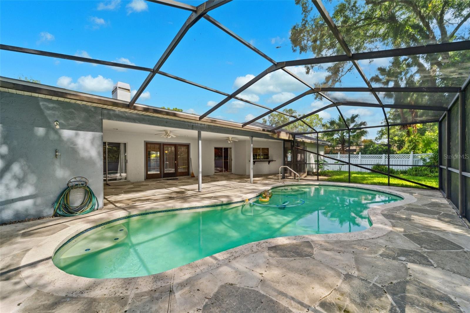 Image 27 of 31 For 16505 Cayman Drive