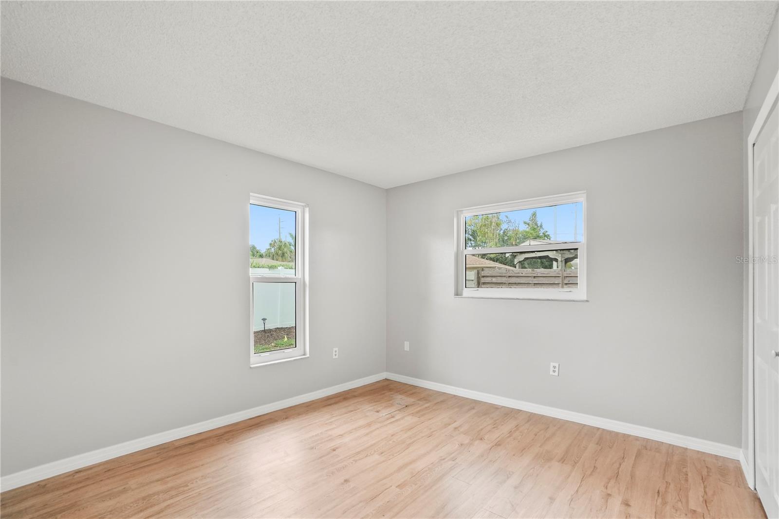 Image 10 of 27 For 7108 14th Avenue Nw