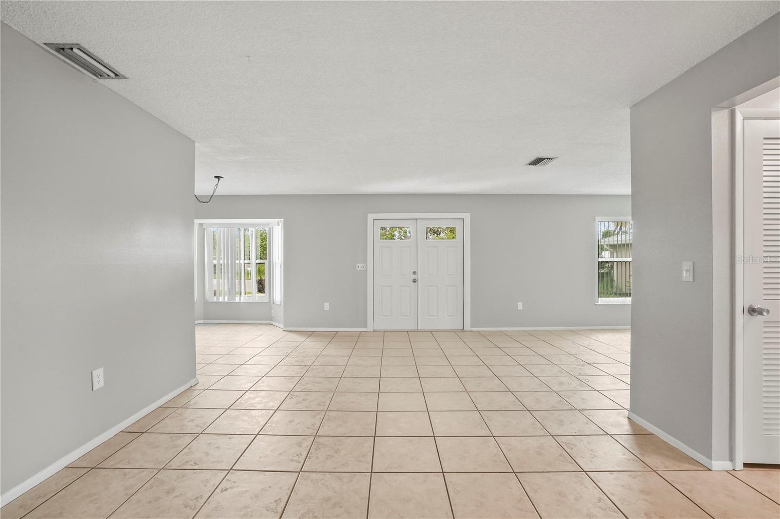 Image 11 of 27 For 7108 14th Avenue Nw
