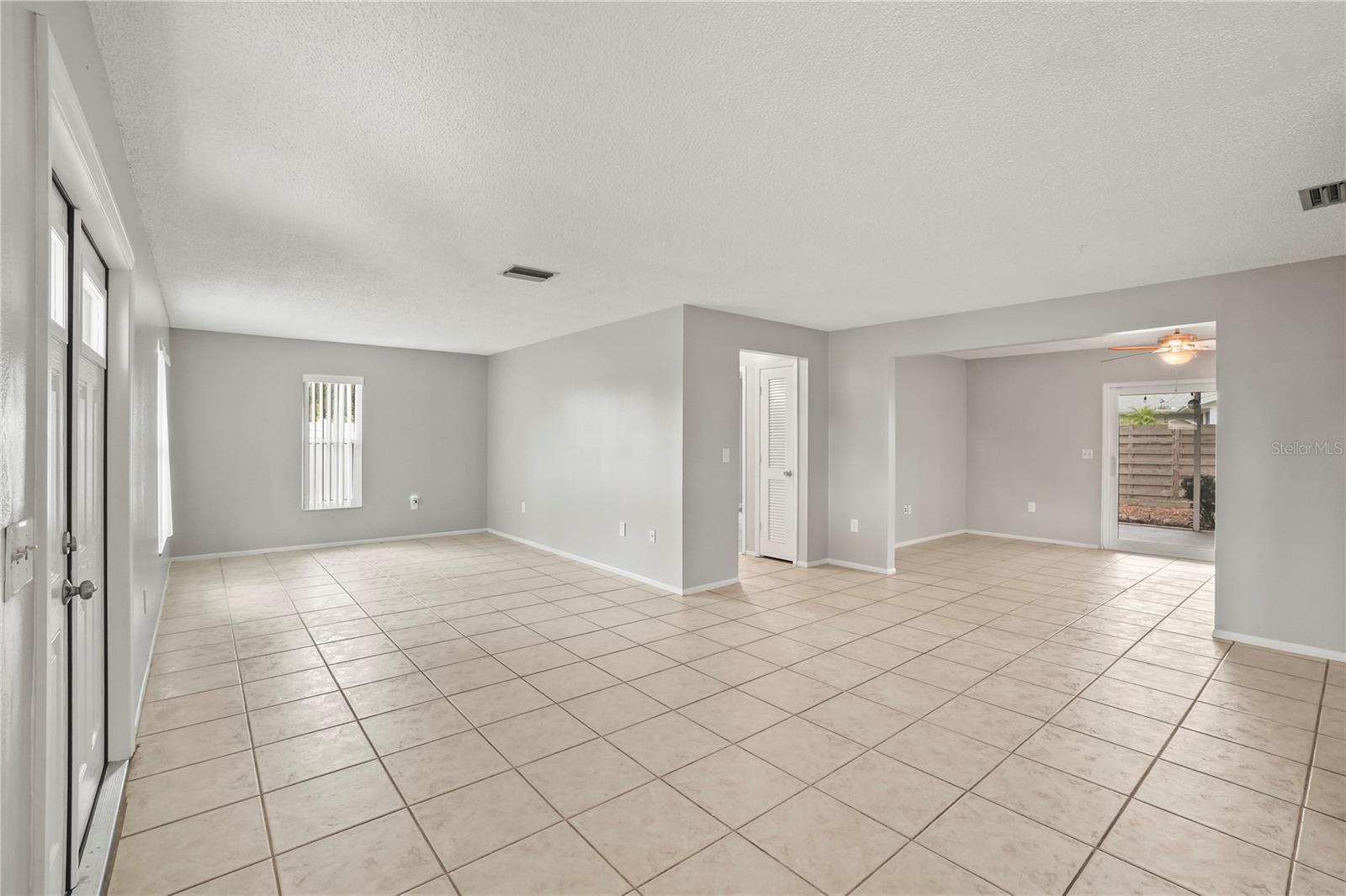 Image 5 of 27 For 7108 14th Avenue Nw